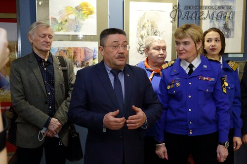 Открытие выставки работ  художника-иллюстратора Евгении Ивановны Стерлиговой YE1A0528